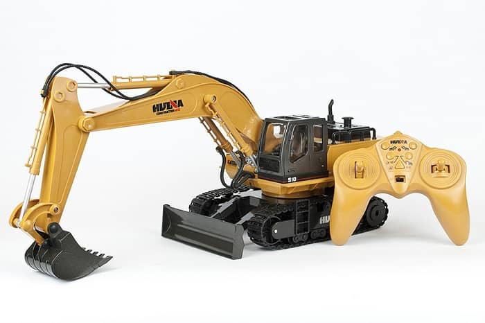 HUINA 1/16 SCALE RC EXCAVATOR 11CH WITH DIE CAST BUCKET