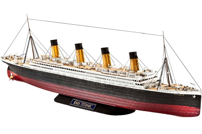 1/700 R.M.S. Titanic Plastic Model Kit