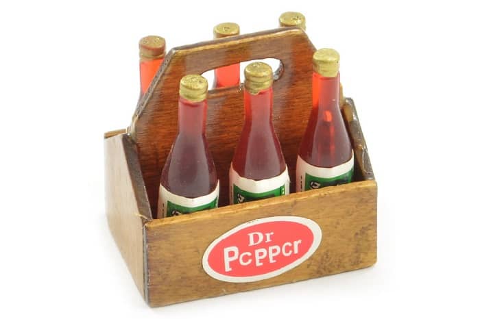 FASTRAX SCALE WOOD CRATE WITH SOFT DRINK BOTTLES
