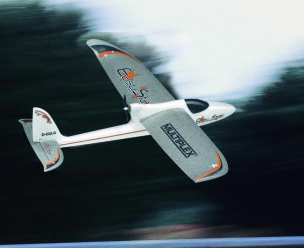 (image for) EASY STAR W/X16 SPEED CONTROL MOTORS & SERVOS