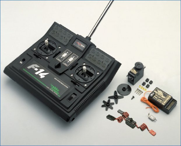 (image for) Robbe Futaba F14 R/C System 40 MHz F4039