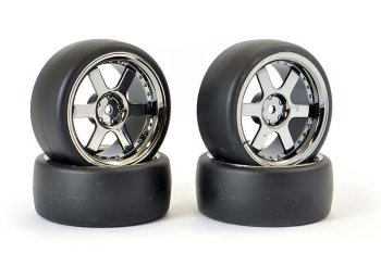 (image for) FASTRAX 1/10 (4) DRIFT D1 TYRE W/3MM 6-SPOKE WHEEL- BK CHROME