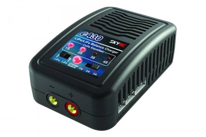 (image for) SkyRC e430 AC Charger 2-4S, 3A XT60 plug