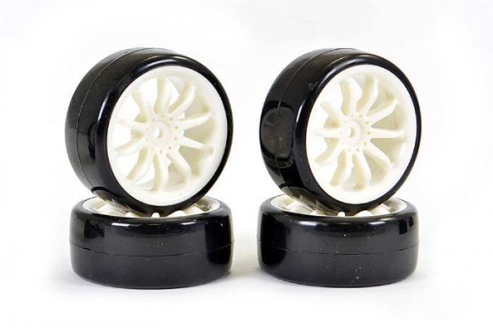 (image for) FASTRAX 1/10 STREET/DRIFT 10SP SCALE WHEEL & V2 TYRE WHITE