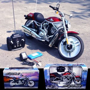 (image for) Τηλεκατευθυνόμενη μοτοσυκλέτα1:4 Harley Davidson Style - RC Moto