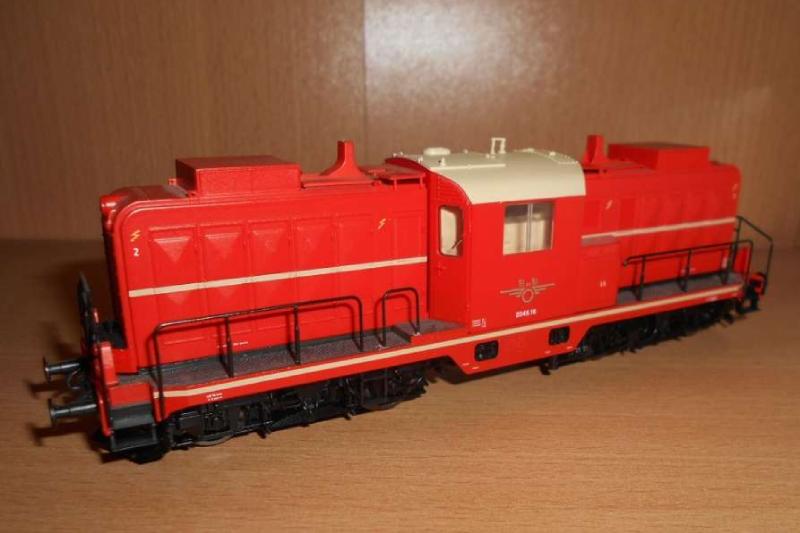 Diesel Loco 2045 w/2 Modernized Heads - Used model