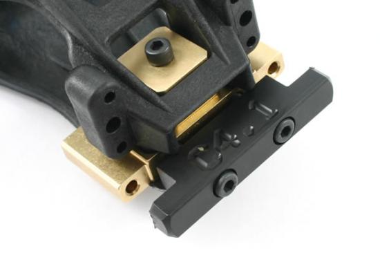 ASSOCIATED C4.1 CENTRO BRASS 30g FRONT BULKHEAD (use with C0034)