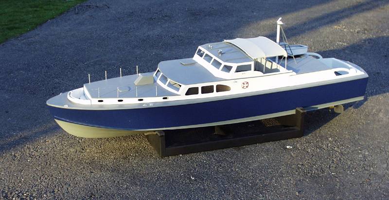 DUMAS DAUNTLESS COMMUTER BOAT KIT - Πατήστε στην εικόνα για να κλείσει