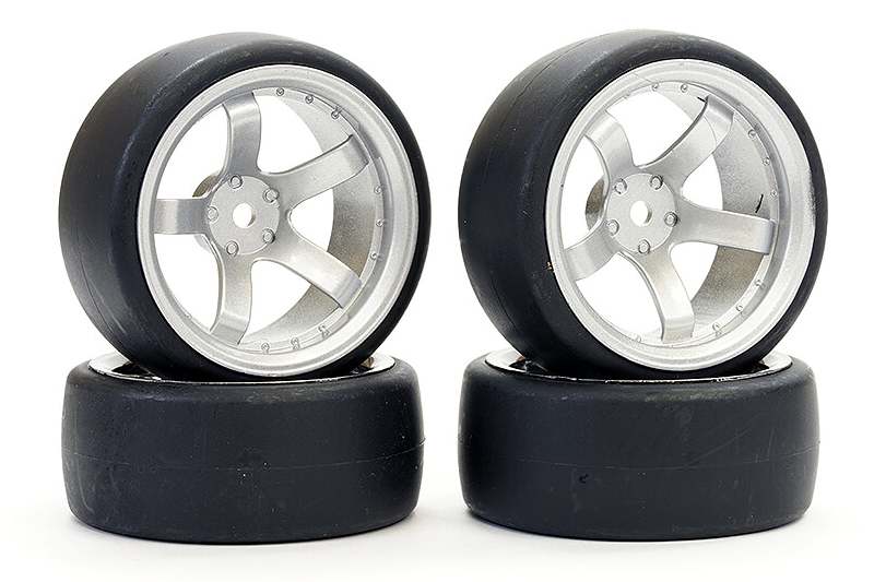 FASTRAX 1/10 (4) DRIFT D1 TYRE W/9MM 5-SPOKE WHEEL- SATIN SIL