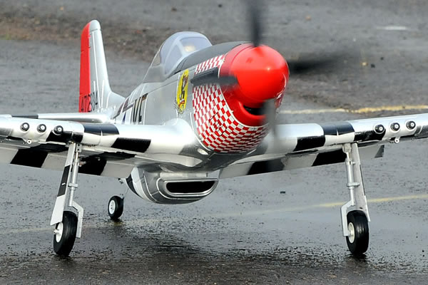 FMS WWII P-51D Mustang Electric RTF Aircraft with 2.4ghz Radio S