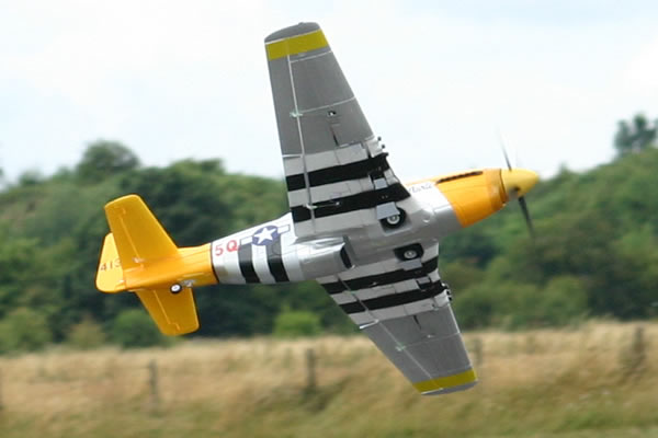 FMS WWII P-51D Mustang V2 Electric ARF Aircraft (Retract Landing