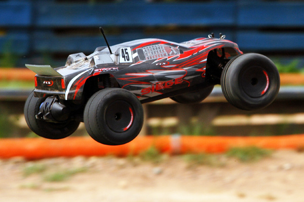 FTX Siege 1/10 Brushed RTR 2WD Electric RC Truggy - Πατήστε στην εικόνα για να κλείσει