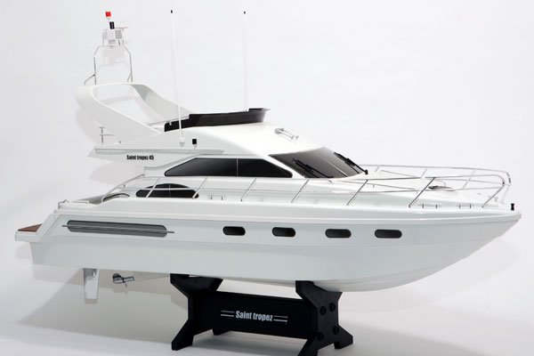 Hobby Engine Saint Tropez Cruiser RC Boat