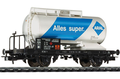 Liliput Tank Wagon in Aral livery