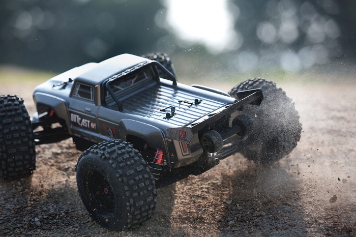 ARRMA OUTCAST 6S BLX 4WD 1/8 STUNT RC TRUCK RTR - Πατήστε στην εικόνα για να κλείσει