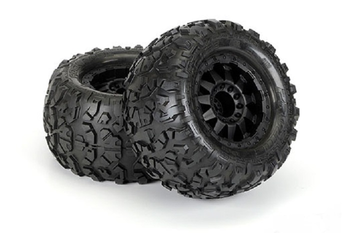 PRO-LINE ROCK RAGE 3.8 MOUNTED ON BLACK F-11 OFFSET WHEEL (17MM)