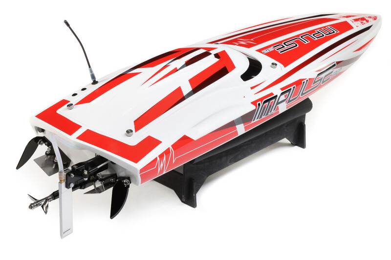 Pro Boat Impulse 32" Brushless RC Boat Deep-V RTR with Smart