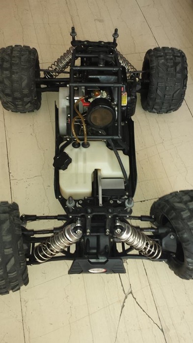 FTX Destroyer RTR 1/5 4WD Petrol RC Monster Truck : Βενζινοκίνητ