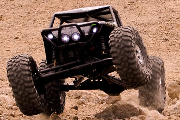 Axial Wraith RTR 1/10th Scale Electric 4WD Rock Racer - Click Image to Close