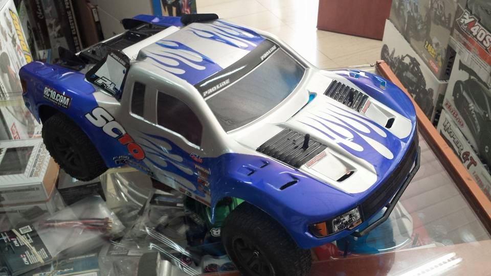 Team Associated SC10 RTR (USED) - Click Image to Close