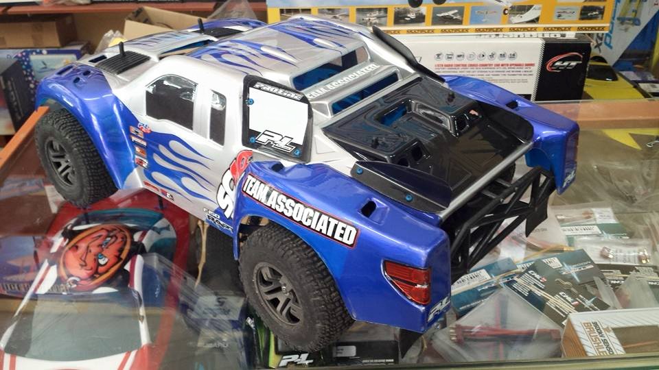 Team Associated SC10 RTR (USED) - Click Image to Close